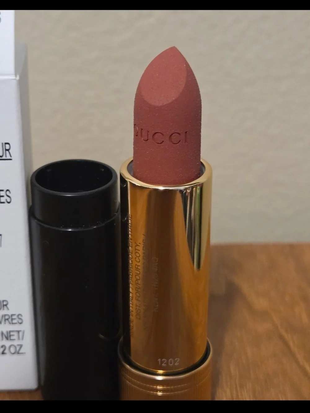 Gucci Matte Lipstick Valeria Rose 217 - Rose Mauve